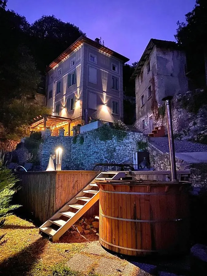 La Casa Sulla Collina Del Castello Villa Breno 0*,  Italy