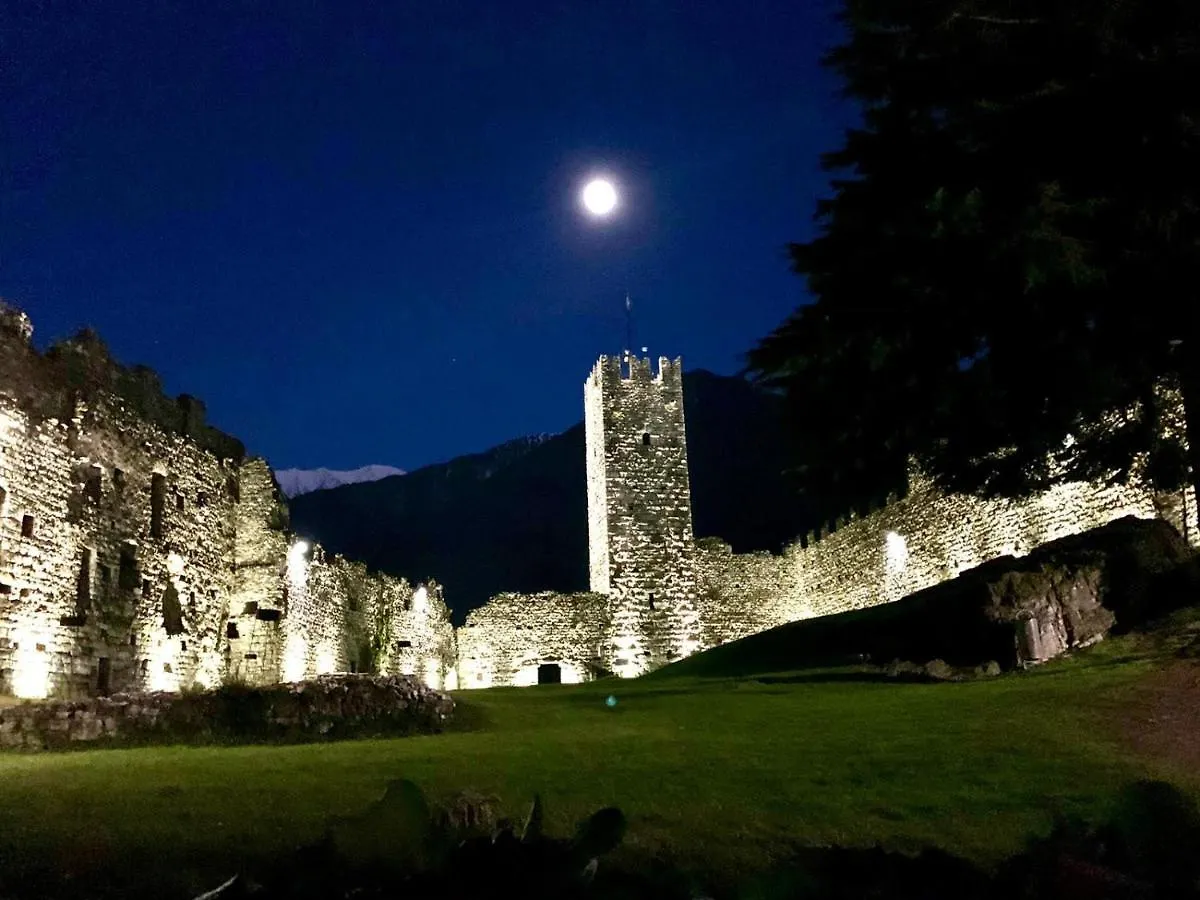 La Casa Sulla Collina Del Castello Villa Breno Holiday home