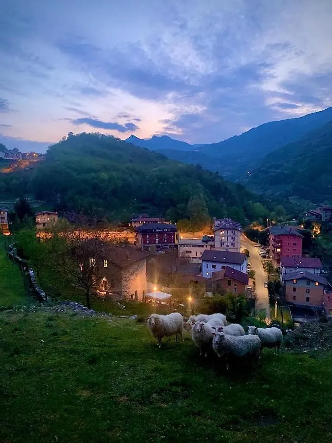 La Casa Sulla Collina Del Castello Villa Breno Holiday home
